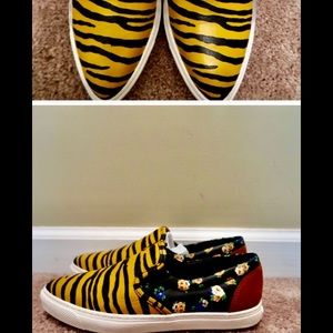 High quality genuine leather Loafers/sneakers!! This is a gorgeous shoe🖤🧡💙